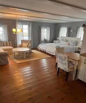 8 Schlafzimmer, Bügeleisen/Bügelbrett, Reisekinderbett, kostenloses WLAN