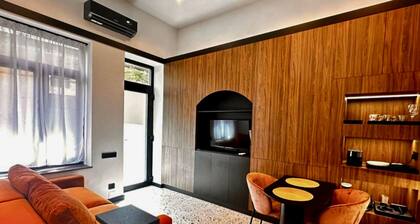 JAIS Home-Moon Apartment-Old Town/ Muzeului Square
