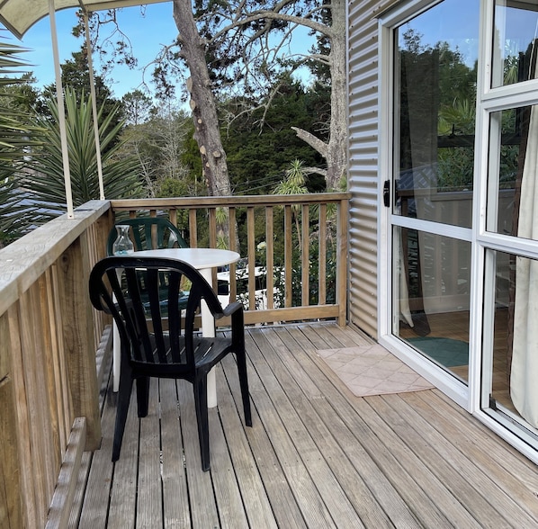 Outdoor dining - Private Studio (Auckland)