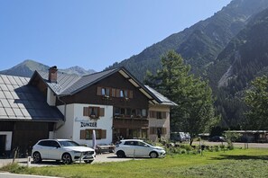 Esterni