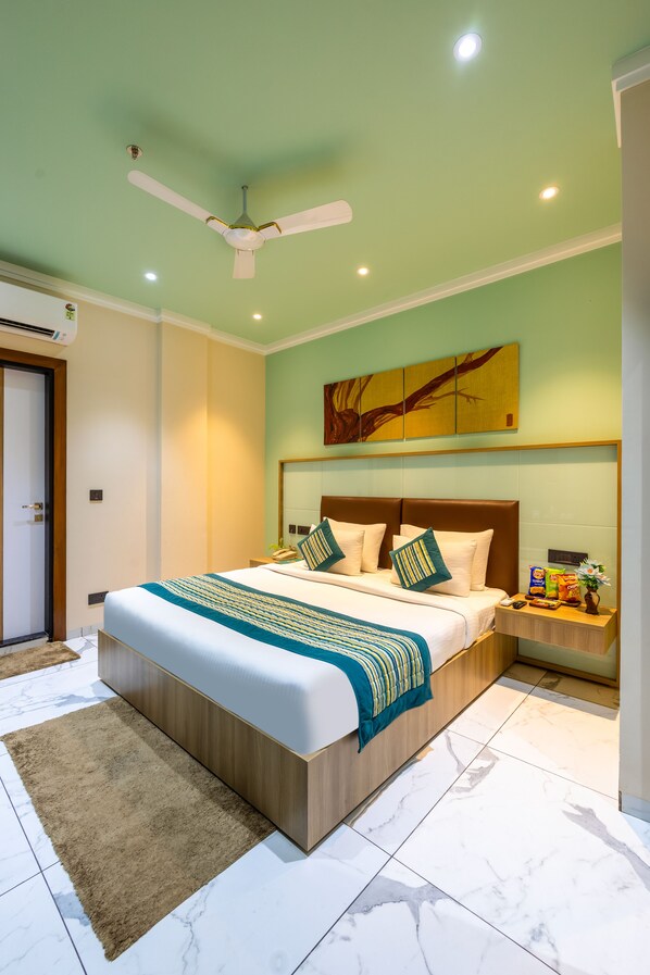 Egyptian cotton sheets, premium bedding, memory-foam beds, free WiFi