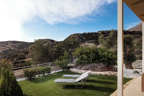 Terrace/patio - House Verg, heavenly escape up to 4 guests! (Triopetra)