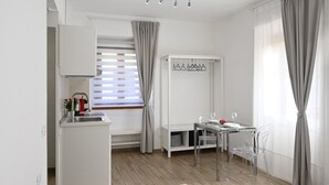 Unclassified image, 2 of 53, button - Spacious, luxury apartment with a view of the Duomo, accommodating 2+2+2 guests with privacy; rooftop elevator and Wi-Fi  (Firenze)
