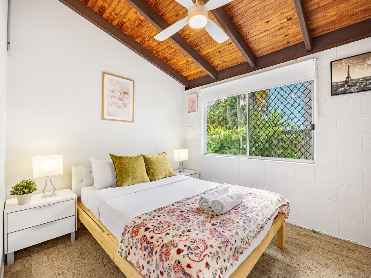 3 dormitorios, tabla de planchar con plancha, wifi y ropa de cama