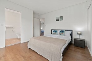 5 chambres, bureau, fer et planche à repasser, Wi-Fi