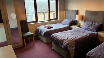 ์ฑ
์, ๋
ธํธ๋ถ ์์
 ๊ณต๊ฐ, ๋ฌด๋ฃ WiFi