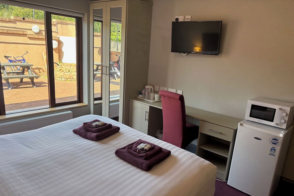 Comfort Double Room | Desk, laptop workspace, free WiFi