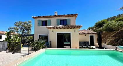 Charming 3-star villa of 110m2 with swimming pool 20' from the sea in a quiet location