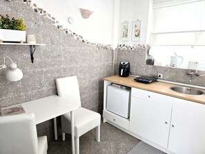 Room, 1 Bedroom, Accessible, Balcony | Interior