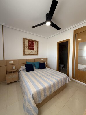 3 bedrooms, iron/ironing board