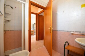 シャワー、タオル