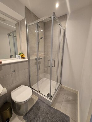 Apartment, 1 Bedroom, Balcony | Bathroom - Home Away From Home in Manchester! (Salford)
