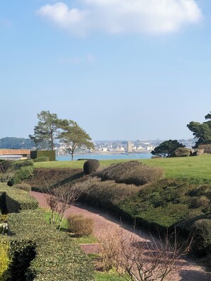 Property grounds - Apartment with sea view in Dinard (Dinard)