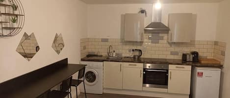 Apartment | Private kitchen | Fridge, microwave, oven, stovetop