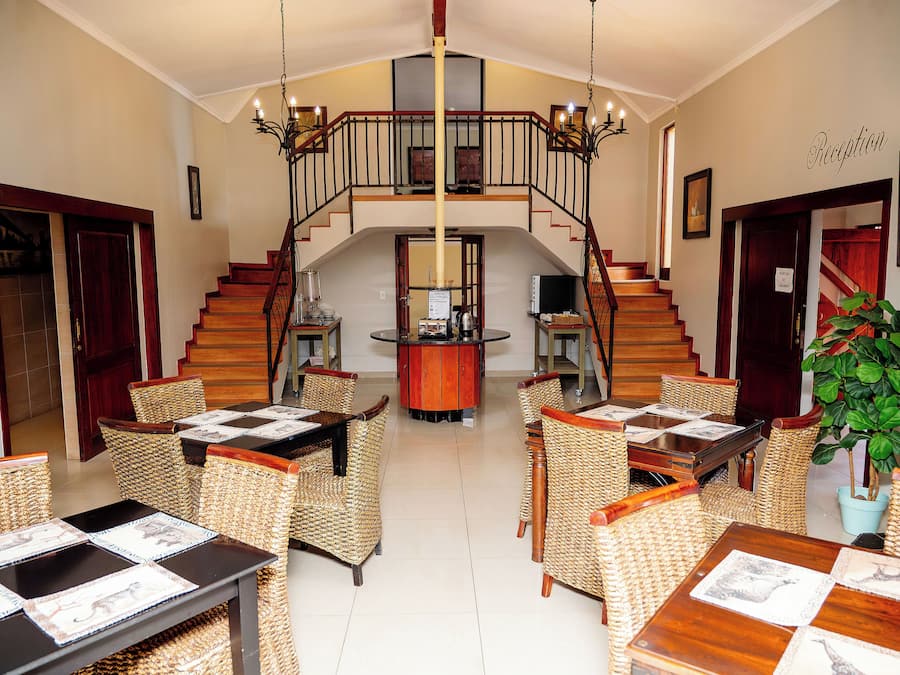 Free daily English breakfast