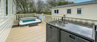 Vue Du Ciel - UK49027