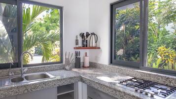 Luxury Villa, Pool View | Private kitchen | Electric kettle