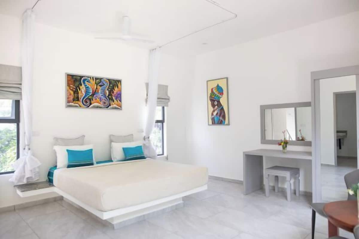 3 chambres, coffre-fort, rideaux d’obscurcissement