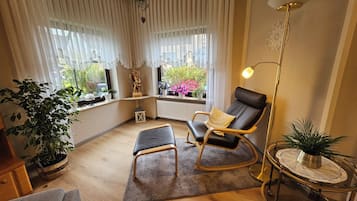 Smart-TV, Bücher, Videothek