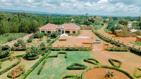 Exterior. MARK-A VACATION HOME