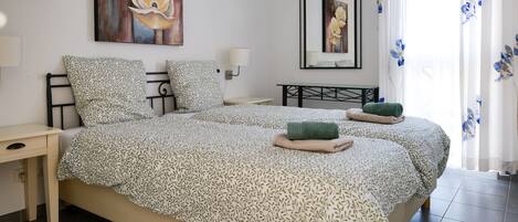 Fer et planche Ă repasser, Wi-Fi gratuit, draps fournis