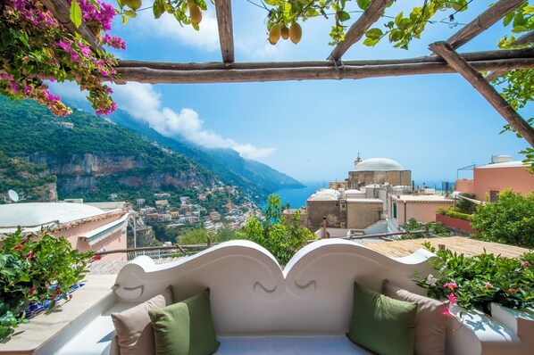 Maison, piscine privée, vue sur la mer | Vue sur l’eau