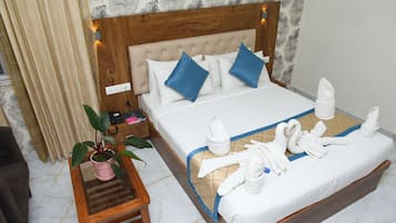 Deluxe Double Room | Desk, laptop workspace, soundproofing, free WiFi