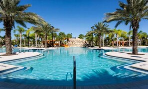 Exterior - Solterra Resort!! Spacious House With Game Room, Private Pool and Movie Room!! (Davenport)