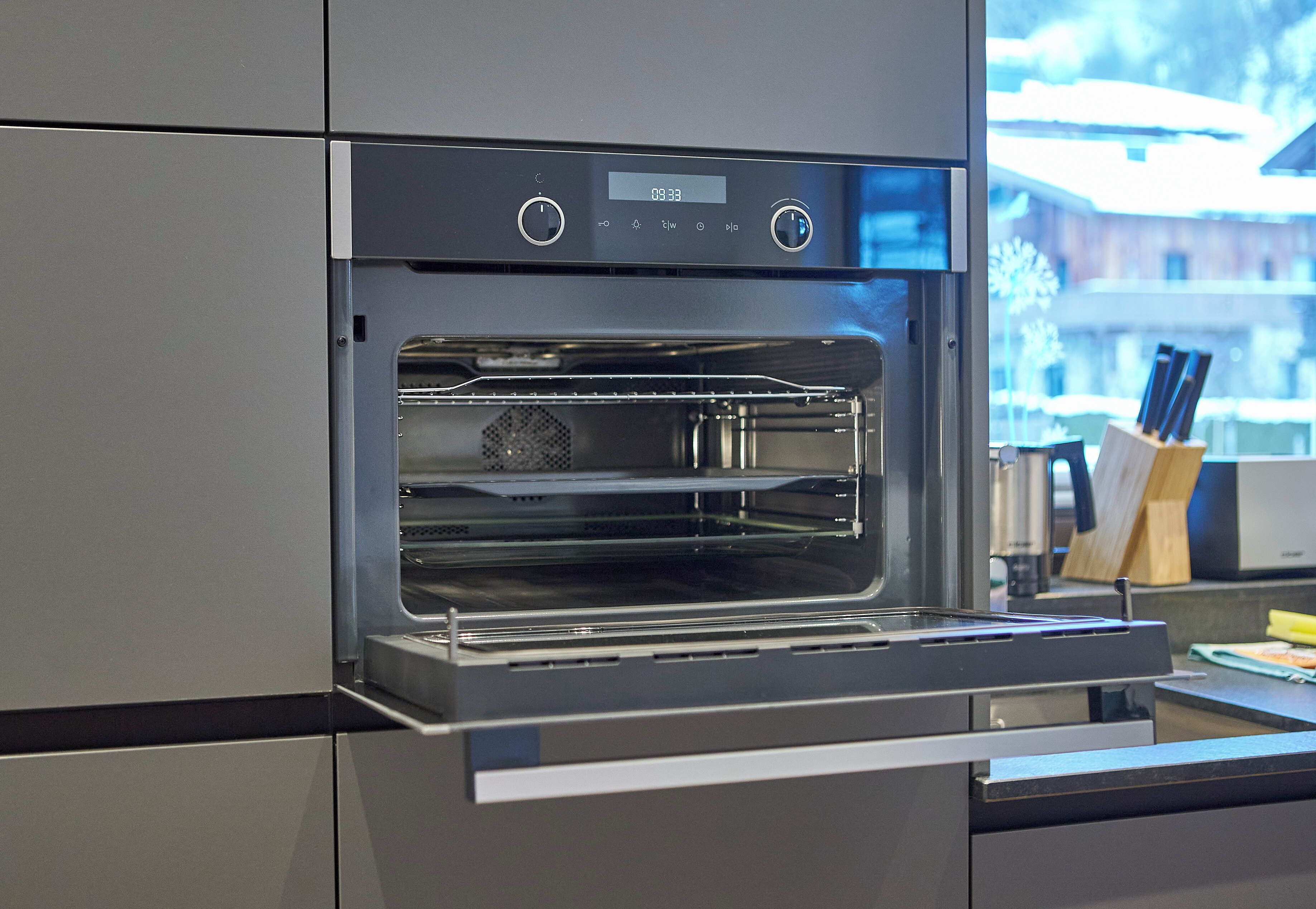 Comfort Apartment, 2 Bedrooms, Balcony, Mountain View | Private kitchen | Coffee/tea maker, electric kettle, toaster, freezer