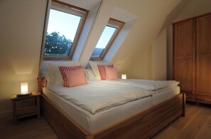 2 quartos, Wi-Fi de cortesia, roupa de cama