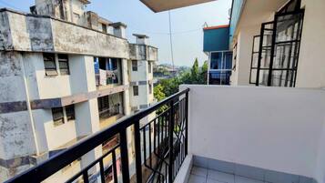 Apartment, 2 Bedrooms, Accessible, Balcony | Balcony