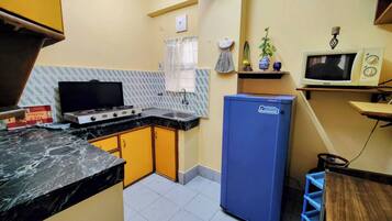 Apartment, 2 Bedrooms, Accessible, Balcony | Interior