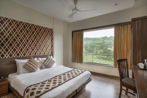 Executive Room, Mountain View - Aveda Diwatel (Mawal)