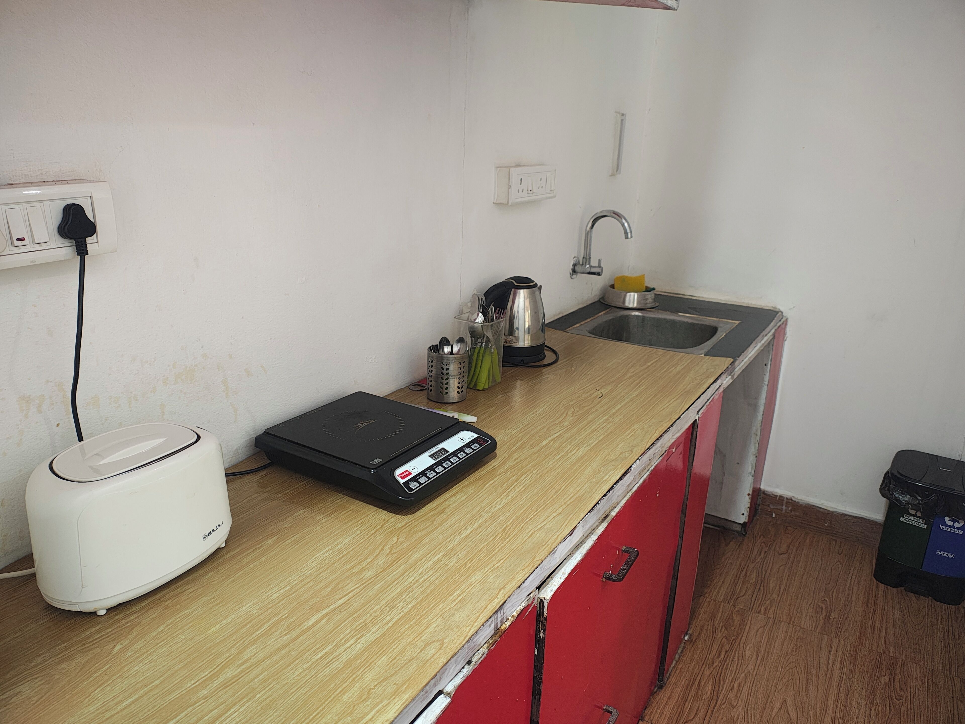 Deluxe studio, uitzicht op binnenplaats | Privékitchenette