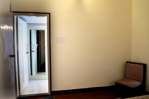 Interior - Beautiful 1-bedroom 1 bathroom apartment in Downtown Kolkata (Kolkata)