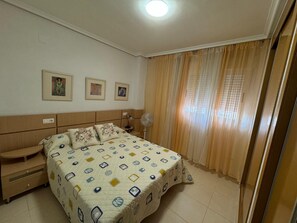 2 bedrooms, iron/ironing board