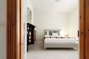 3 chambres, fer et planche à repasser, Wi-Fi gratuit, draps fournis