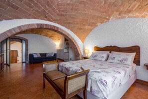 2 camere, ferro/asse da stiro, culla da viaggio, Wi-Fi gratuito