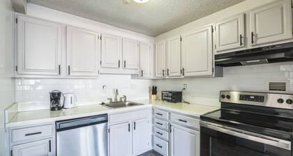 Legacy at Imperial Village 201 I 2 Bed 2 Bath