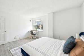 2 bedrooms, desk, iron/ironing board, travel cot