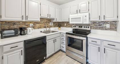 Legacy at Imperial Village 517 I 2 Bed 2 Bath