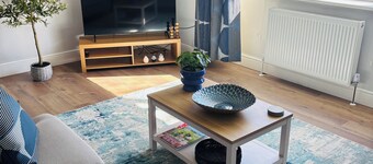 Contractor/Business/Family Friendly/2-Bed Apt/Spotless/Fast WiFi/Lg ScreenTV