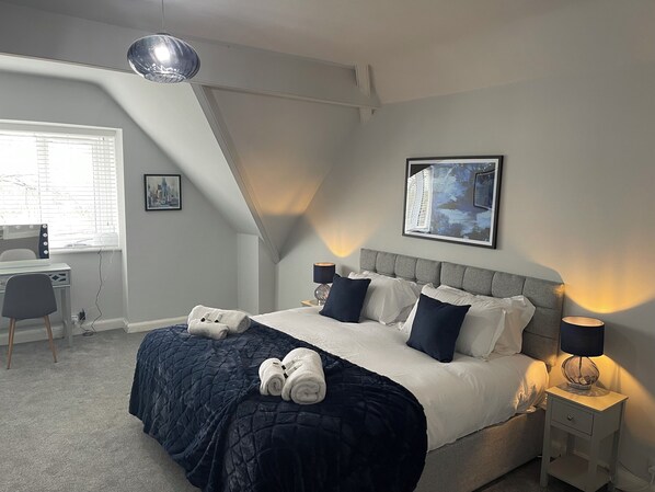 2 bedrooms, iron/ironing board, WiFi, bed sheets