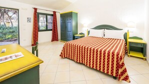 Room - Cosy apartment for 4 guests with pool, WIFI, A/C, TV and pets allowed (Arborea)