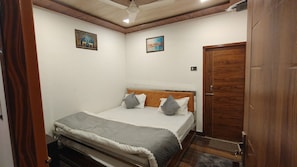 Double Room | Free WiFi - Ice Valley Resort (Ukhimath)