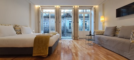 1 habitación y espacio para trabajar con laptop