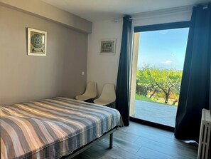 3 bedrooms, WiFi, bed sheets
