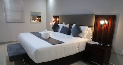 Dikukama Executive Hotel