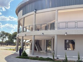 Fachada de la propiedad