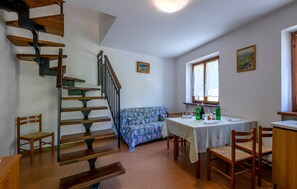 Dining - Lovely apartment in Montemonaco (Montemonaco)